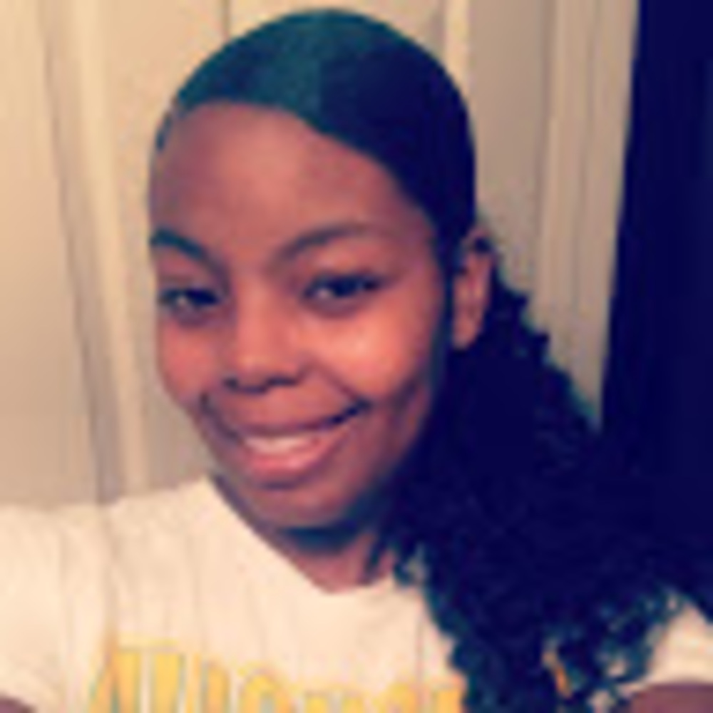 Meet your Posher, Crystal